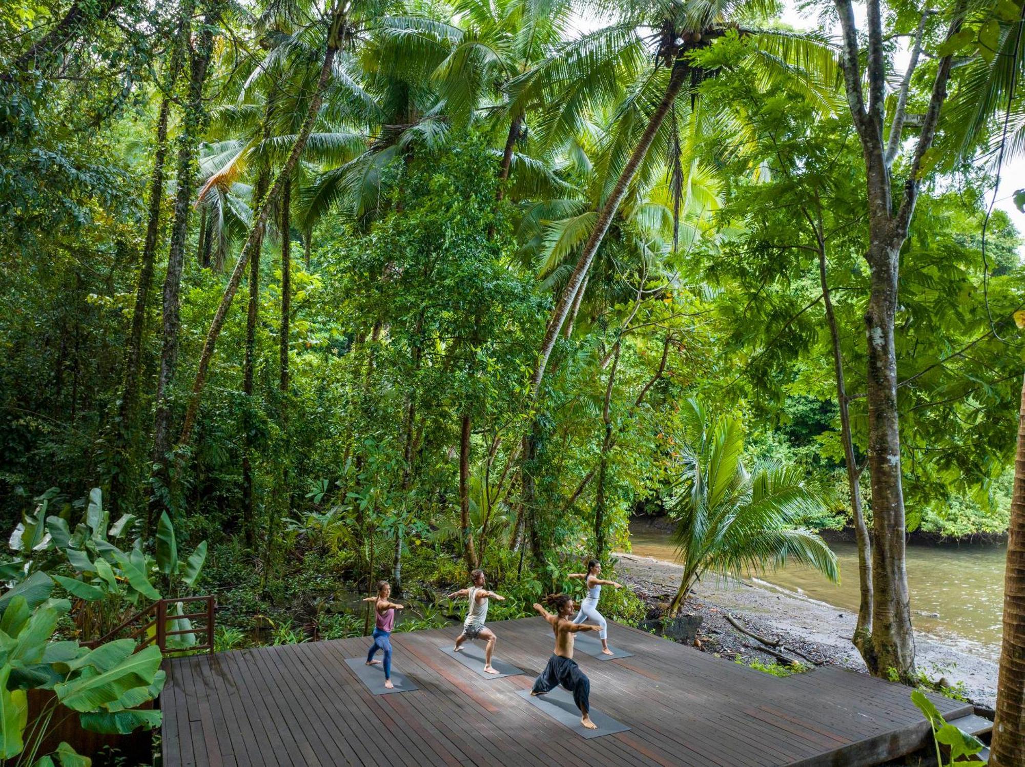 Playa Cativo Lodge Esquinas Exterior photo